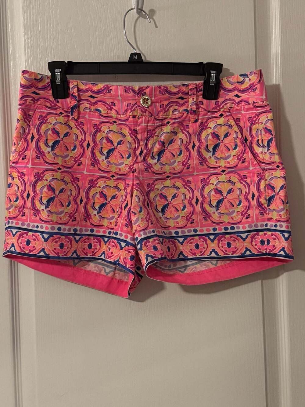 Lilly Pulitzer Callahan Shorts in Tile Wave Print